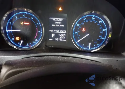 2018 Toyota Corolla Le from USA, damaged, VIN 2T1BURHE2JC062282